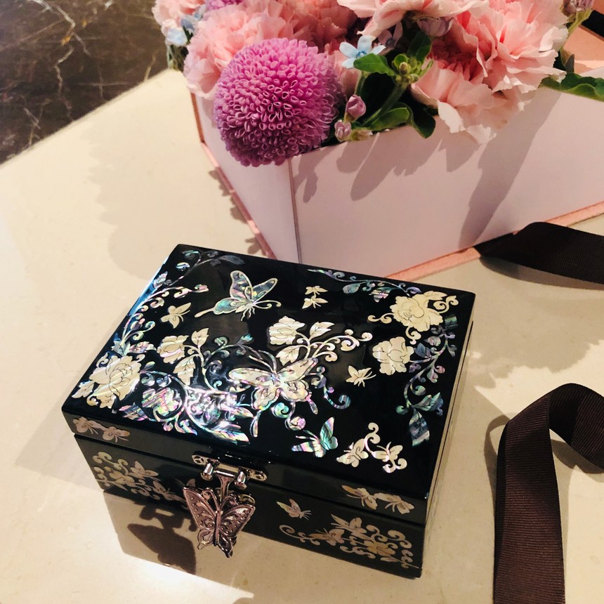 오리엔탈 블랙 나비 자개보석함 고급 자개함 돌반지보관함 3만원대 선물, 1개, 블랙 53,000원