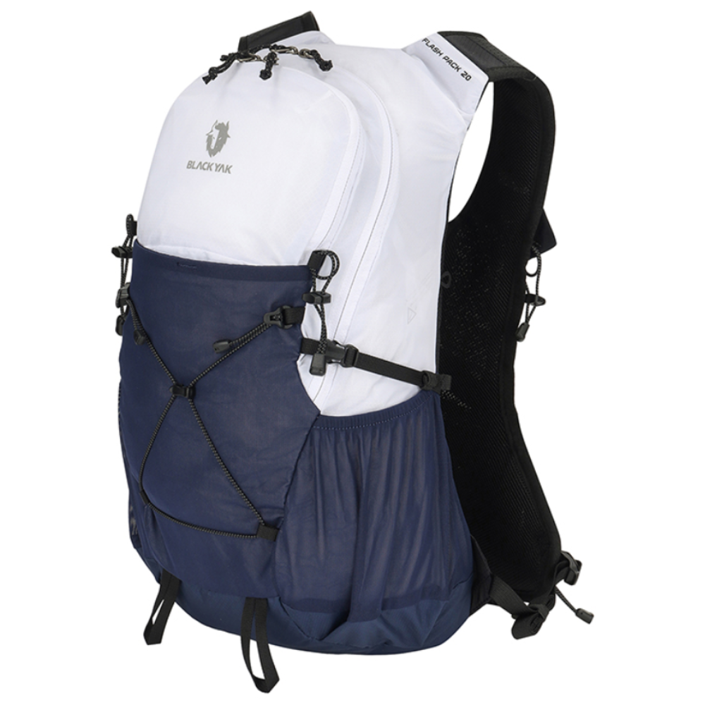 블랙야크 공용 플래시팩20 어깨끈에 물병 20L 배낭 25년 2BYKSXU906 122,400원
