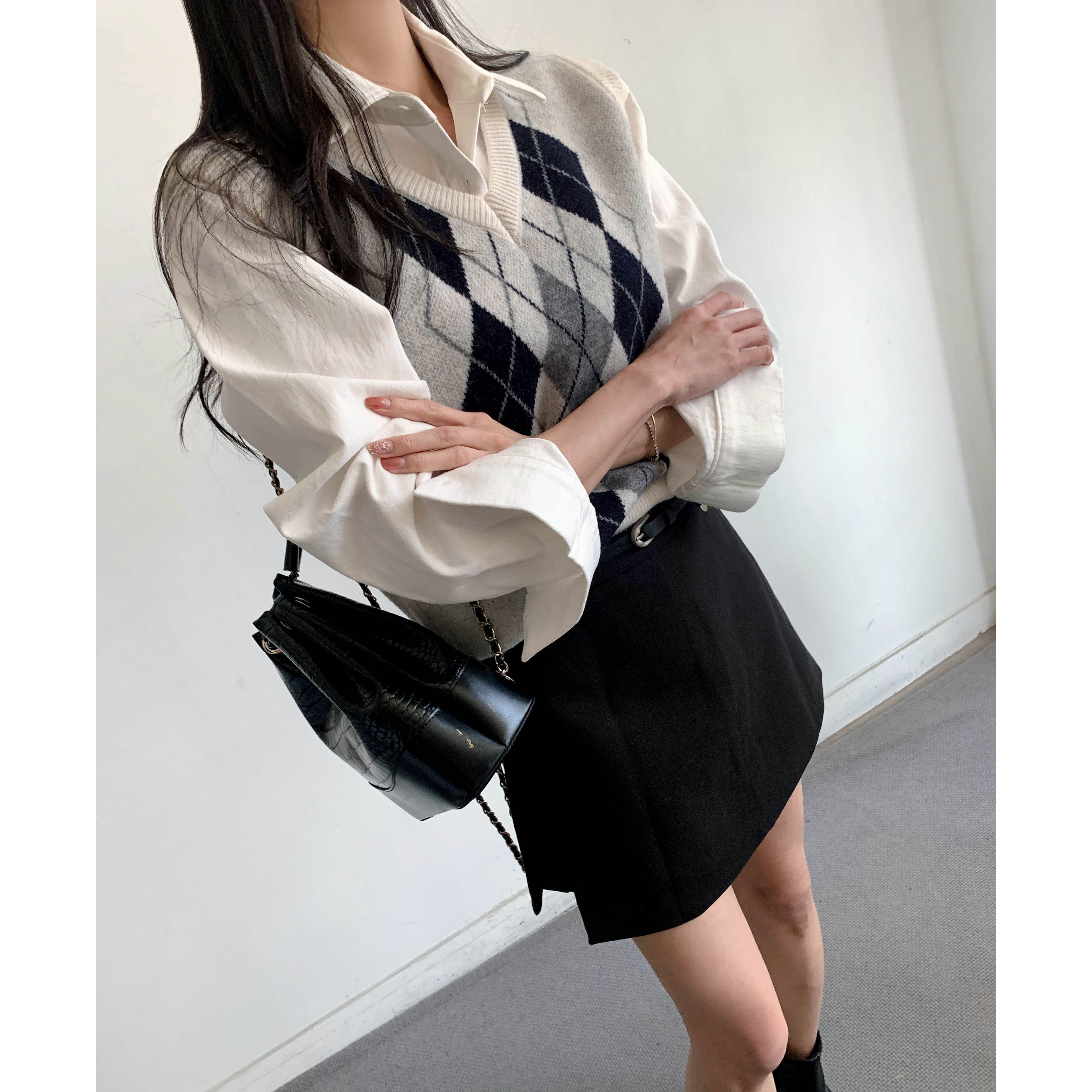 [마켓제이MARKETJ] 아가일 브이 니트베스트(3col) 36,900원