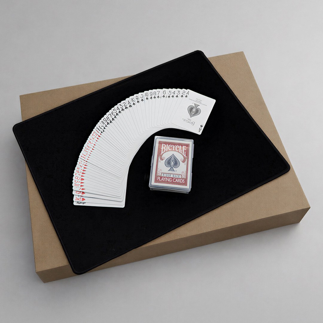 로노매직 바이시클 카드 + 투명 카드케이스 + 카드매트 마술세트, 1세트 15,400원