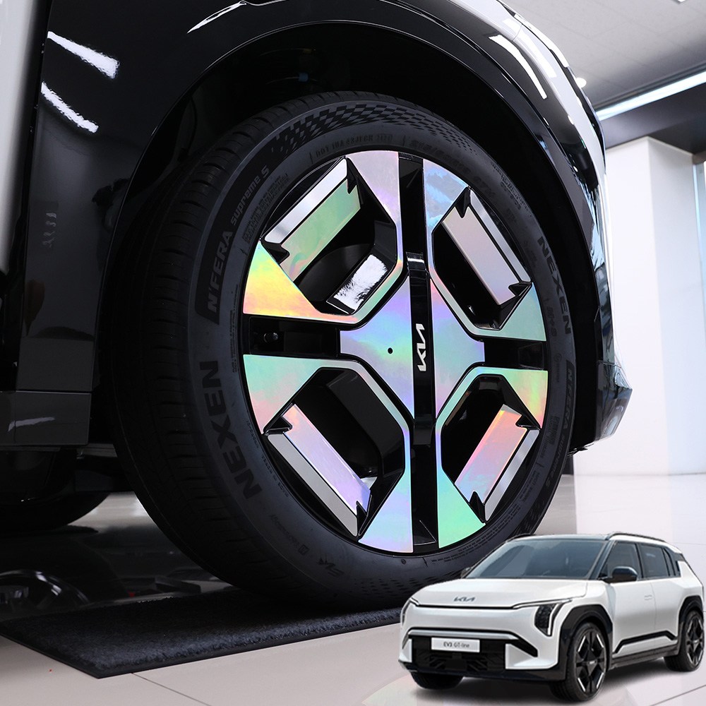 영카클럽 2025 EV3 GT-line 호환 19인치 휠스티커 차량 튜닝 악세사리 용품, YC_홀로그램, 1개 24,000원