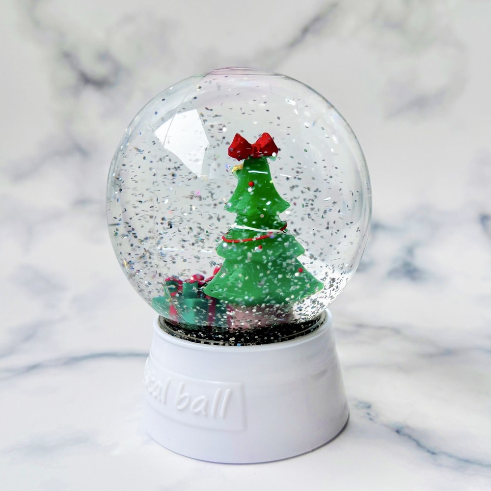 크리스마스 워터 스노우볼 키트 DIY 만들기패키지세트 크리스마스장식 워터볼 산타 트리 꾸미기 크리스마스 워터스노우볼 크리스마스 스노우볼 3,990원