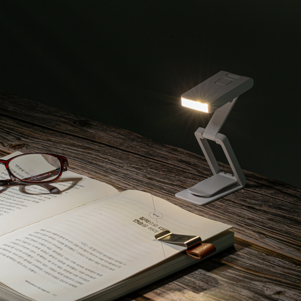 엠제이 독서등 북라이트 북마커 LED 조명 집게, 화이트 13,800원