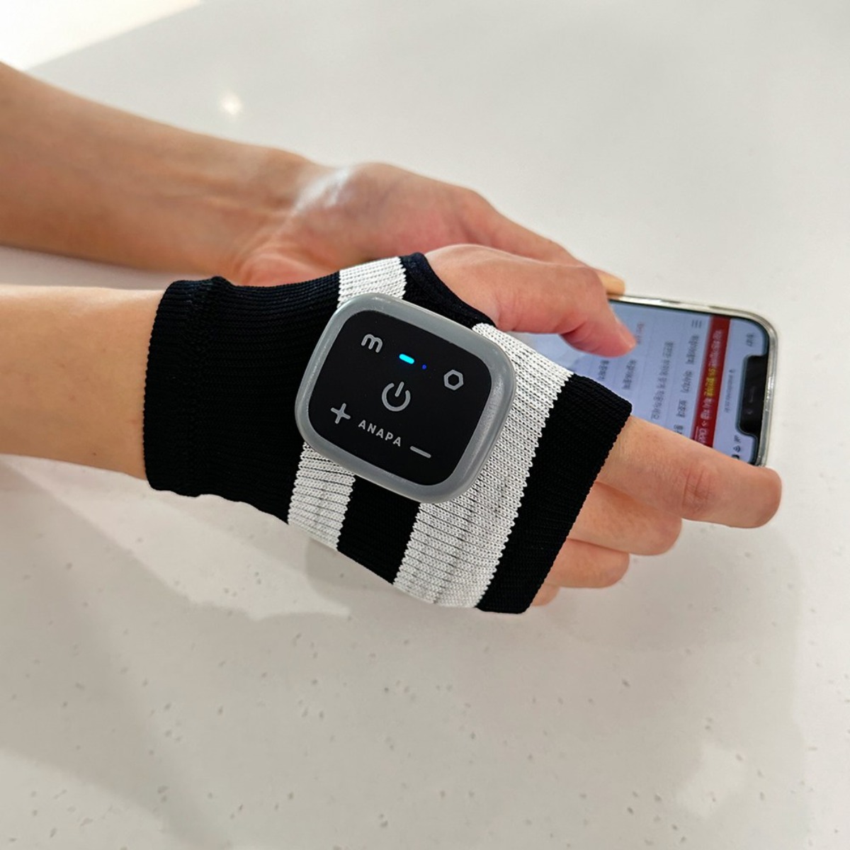 아나파 미세전류 저주파 손가락 손 마사지기 74,400원