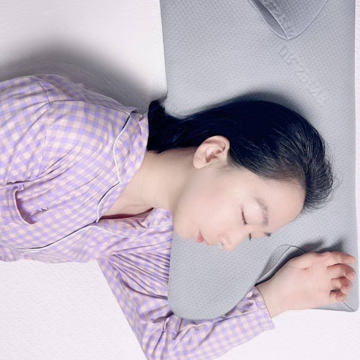 닥터스파인 숙면 경추베개 옆으로자는 목이 편한 기능성, 그레이, 1개 84,890원