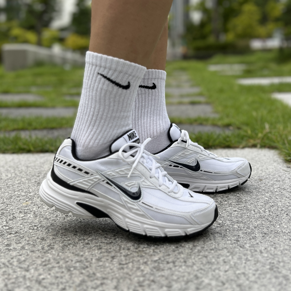 나이키 INAT 남성 이니시에이터 운동화 4종 런닝화 헬스화 조깅화 발편한 신발 슈즈케이스 세트 99,900원