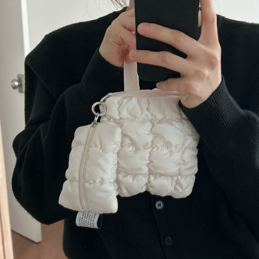 휴대용 퀼팅 손잡이 미니파우치 생리대파우치 13,900원