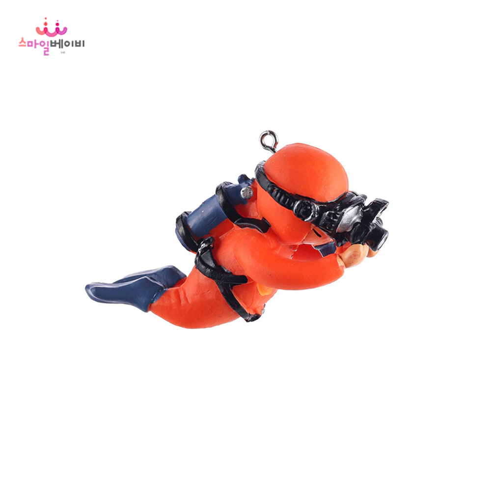 어항꾸미기 수족관 플로팅 피규어 둥둥떠다니는 잠수부 다이버 새우 구피 은신처 장식품 인공수초 2,500원