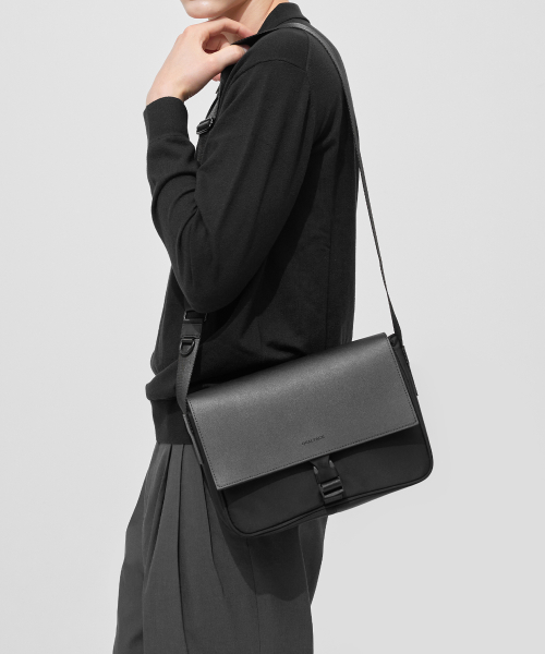 QUALPACK 커렌트 스몰 메신저백 341 53,900원