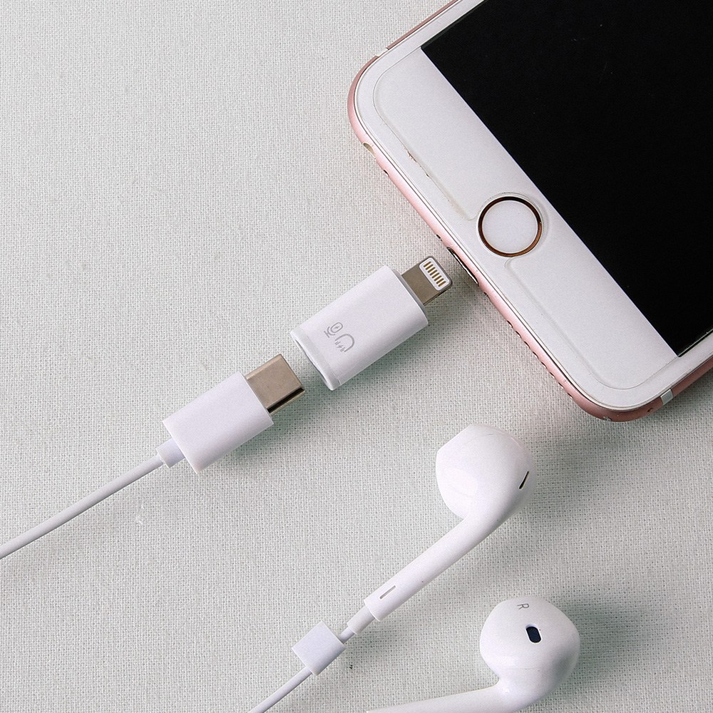 USB C to 라이트닝 화이트 젠더 C타입 이어폰 지원, 20W 충전지원 8,800원