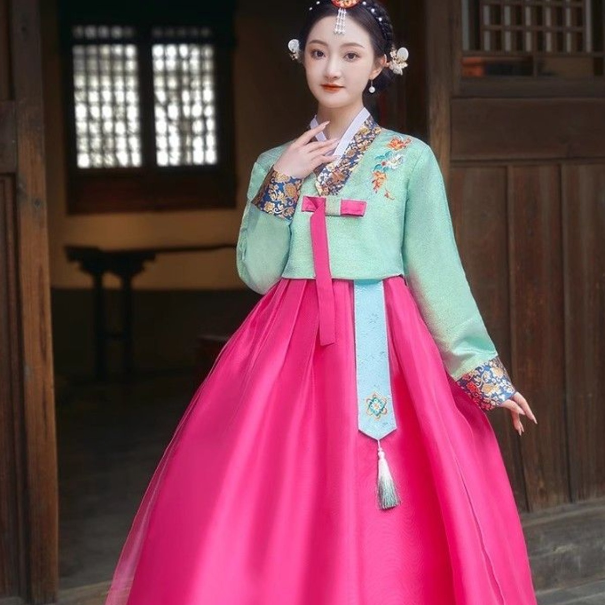 여성용 개량 한복 세트 여자 명절 행사 한복 결혼식 돌잔치 하객한복 무대 공연 한복 생활 한복 세트 YMY 55,940원