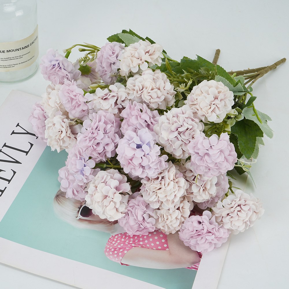 에이치엠데코 수국 조화 폼폼꽃 국화 꽃다발 이중색 인테리어 산소 조화 부쉬, 3개, 퍼플 14,900원