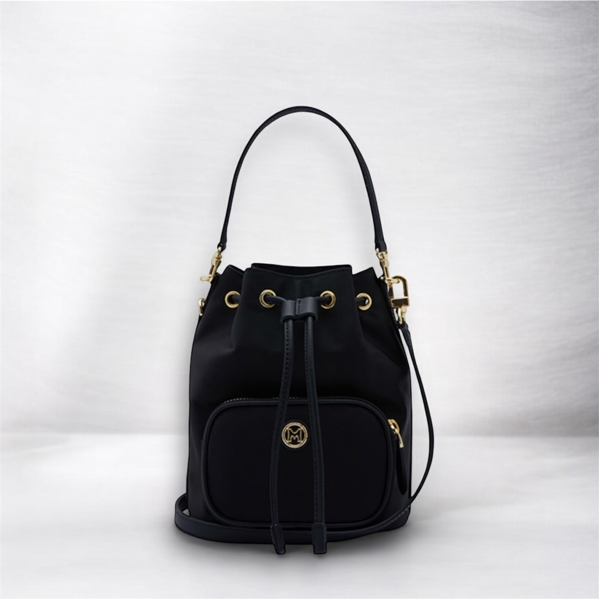 [정품]메트로시티 크로스백 겸 토드백 복조리 원단JM223MT5521 221,300원