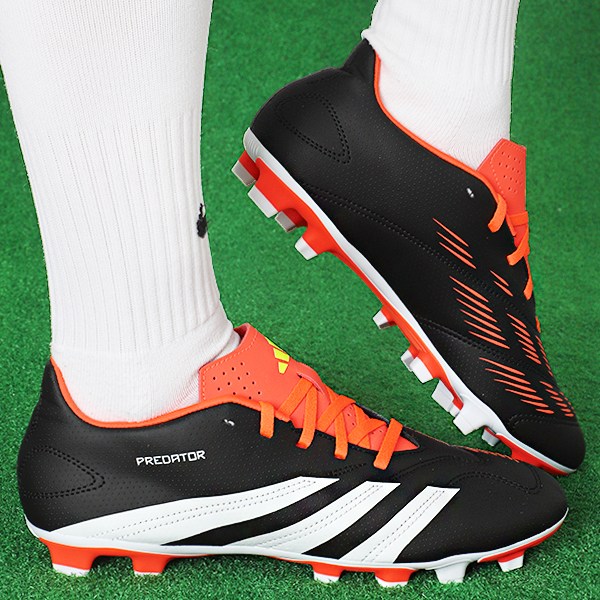 아디다스 축구화 프레데터 24 Club FxG 블랙-레드-화이트 3S 천연잔디+인조잔디+맨땅 겸용 58,500원