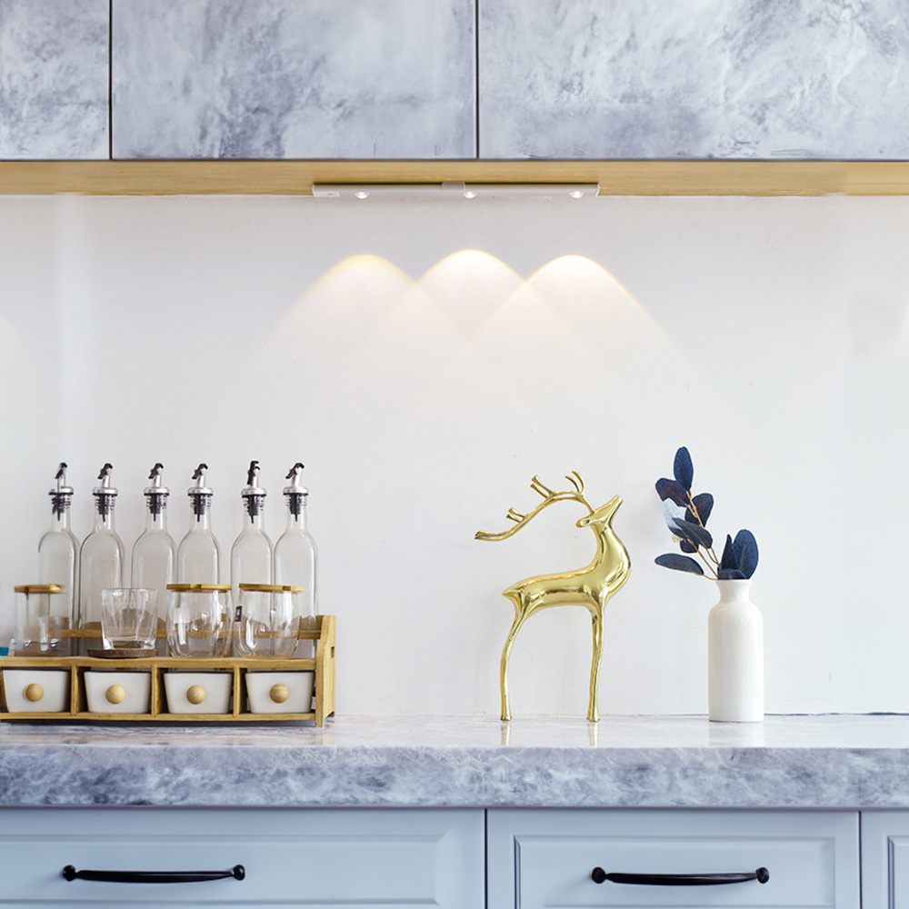 HK.sell 심플레 충전식 무선 3컬러 변환 포인트 센서등, 2개, 화이트, 현재가 22,500원