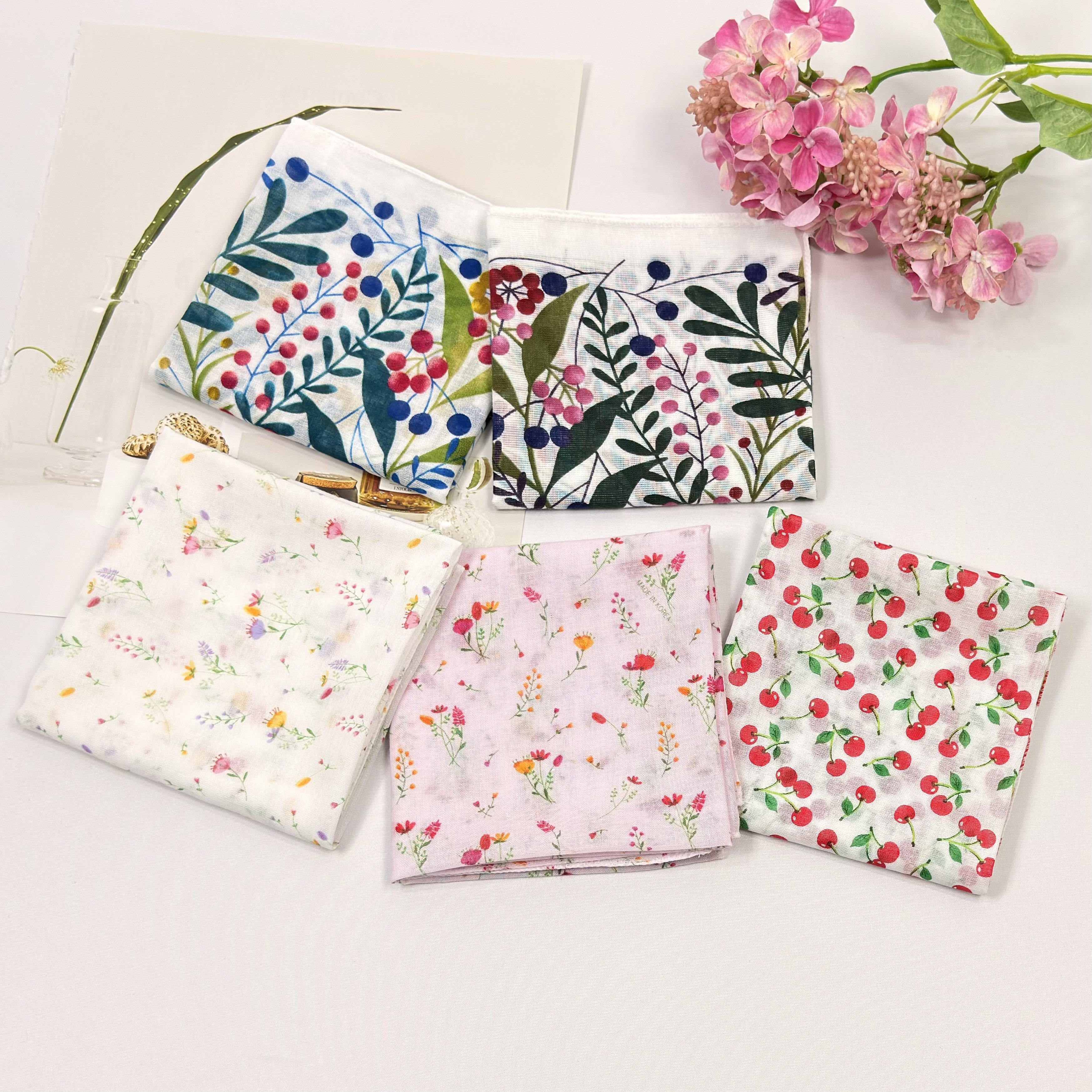 아사면 손수건 5매 1세트 여성 플라워 거즈 목 손수건 데일리 휴대용 선물용 쁘띠 등산 두건 미니스카프 14,800원