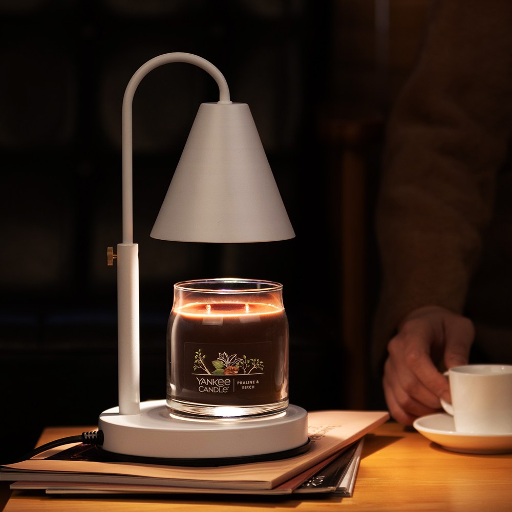 양키캔들 시그니처 향초 미디엄 호른 캔들워머 세트 (국내산, 높이, 밝기조절) 50,900원