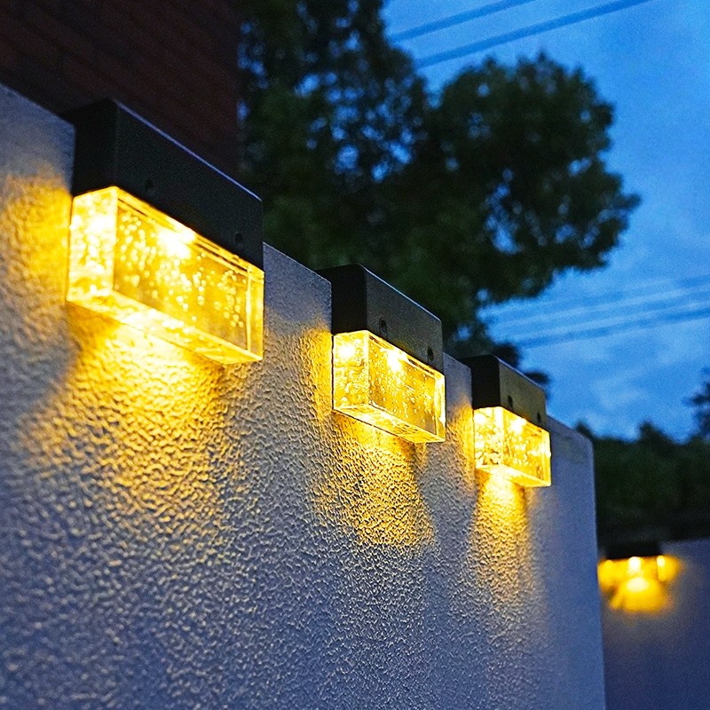 태양광 정원등 LED 계단 조명 할로윈 크리스마스 인테리어 조명 계단등 야외 조명 가로등 6개 33,990원