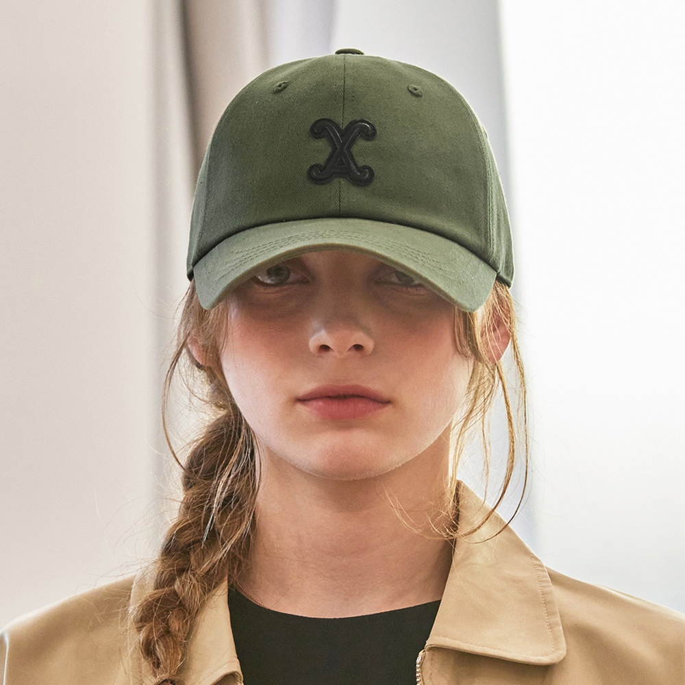 바잘 VA 커브드 패치 볼캡 36,700원