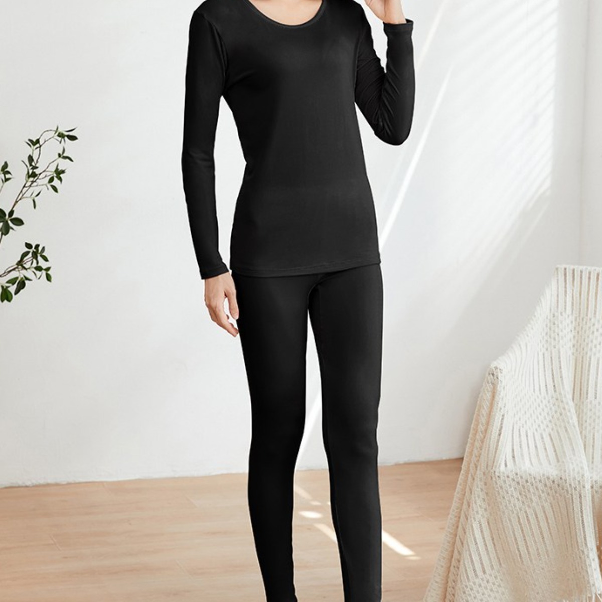 1+1 하누리 여성용 겨울 따뜻한 발열 초극세사 기모내의 상하의 세트 블랙에디션 19,900원