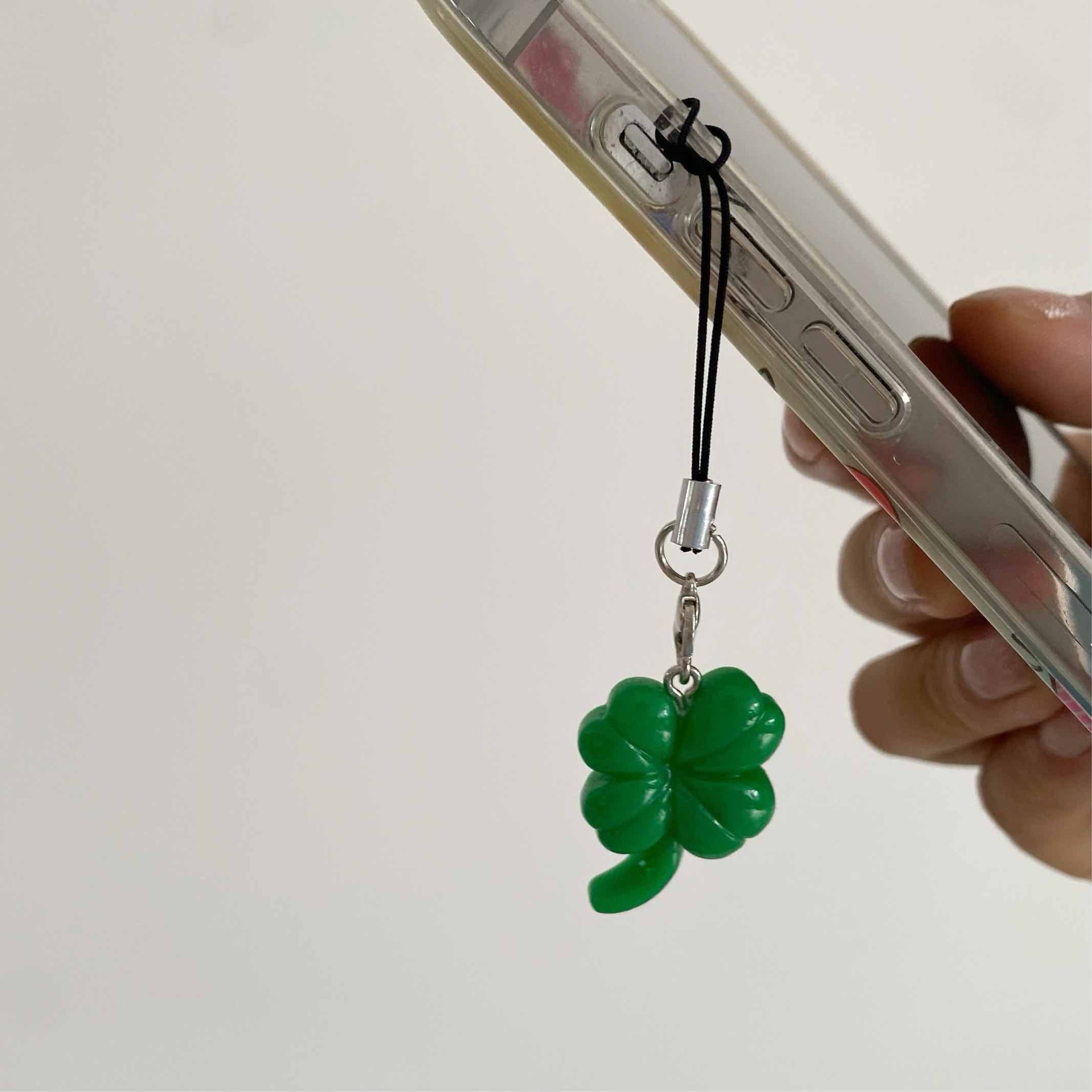 도림 네잎클로버 미니 자동차 키링 기본형, 1개, 혼합색상 2,610원