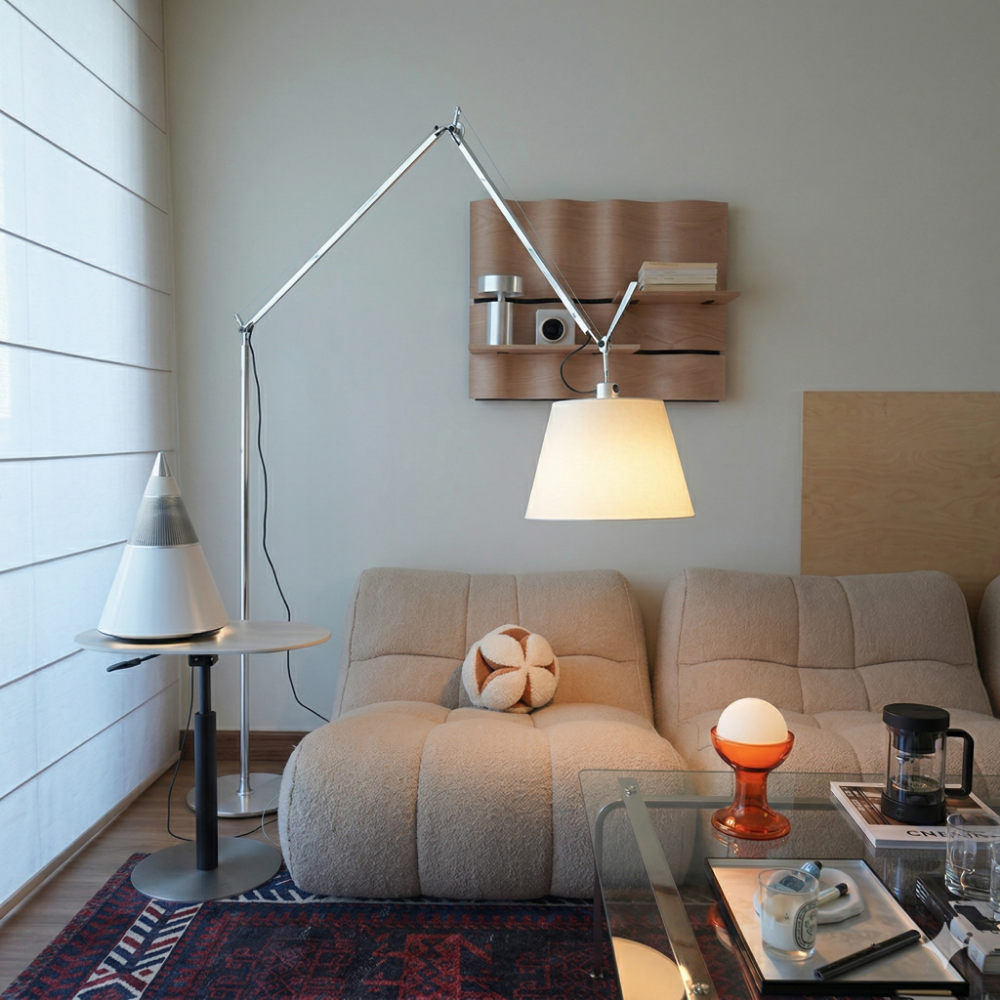 ALMAMA 양가죽 램프쉐이드 플로어램프 거실 침실 장스탠드 관절 각도조절 조명+리모컨 삼색변환 램프, 실버바디/옐로우 가죽커버 197,000원