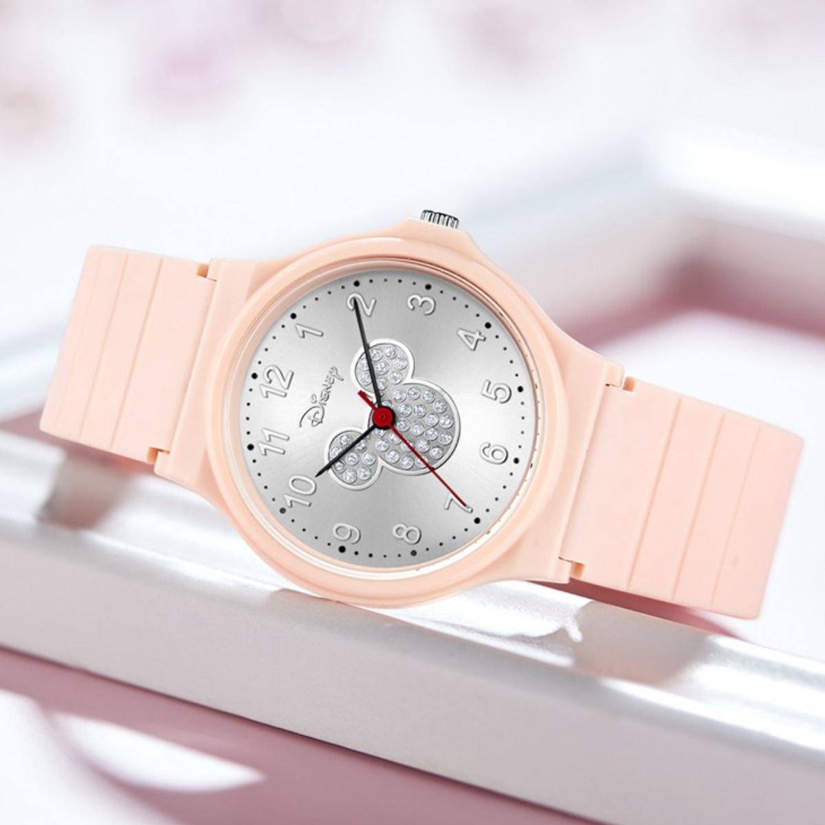 디즈니 미키마우스 캐릭터 쓰리써클 경량 밴드 손목시계 24,800원