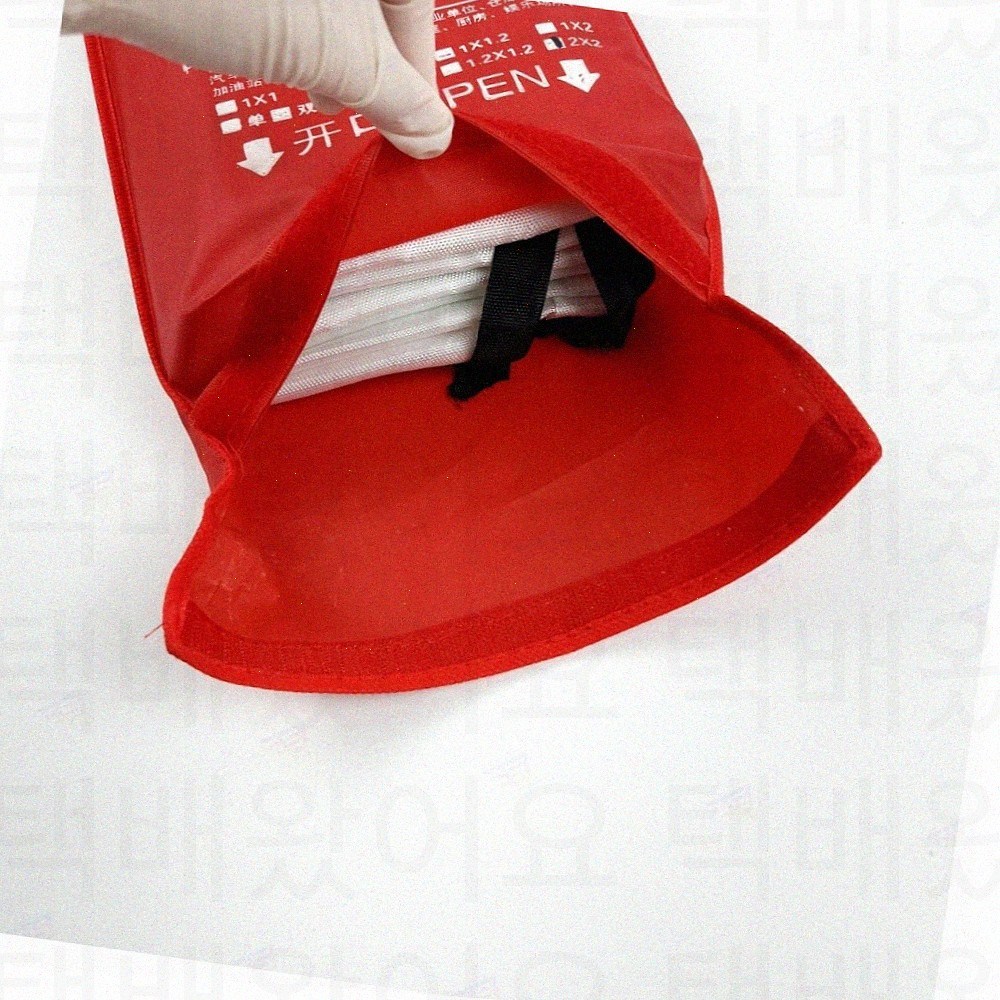 차량용 가정용 질식소화포 방염포 내염 방화 화재 담요 휴대용 비치용 화재진압 31,380원