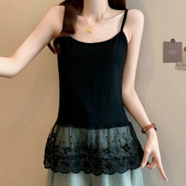 ROYALBELLE 여성 레이스 밑단 나시 빅사이즈 슬림핏 이너 레이어드용 민소매 캐미솔 뷔스티에 나시 K041725 18,600원