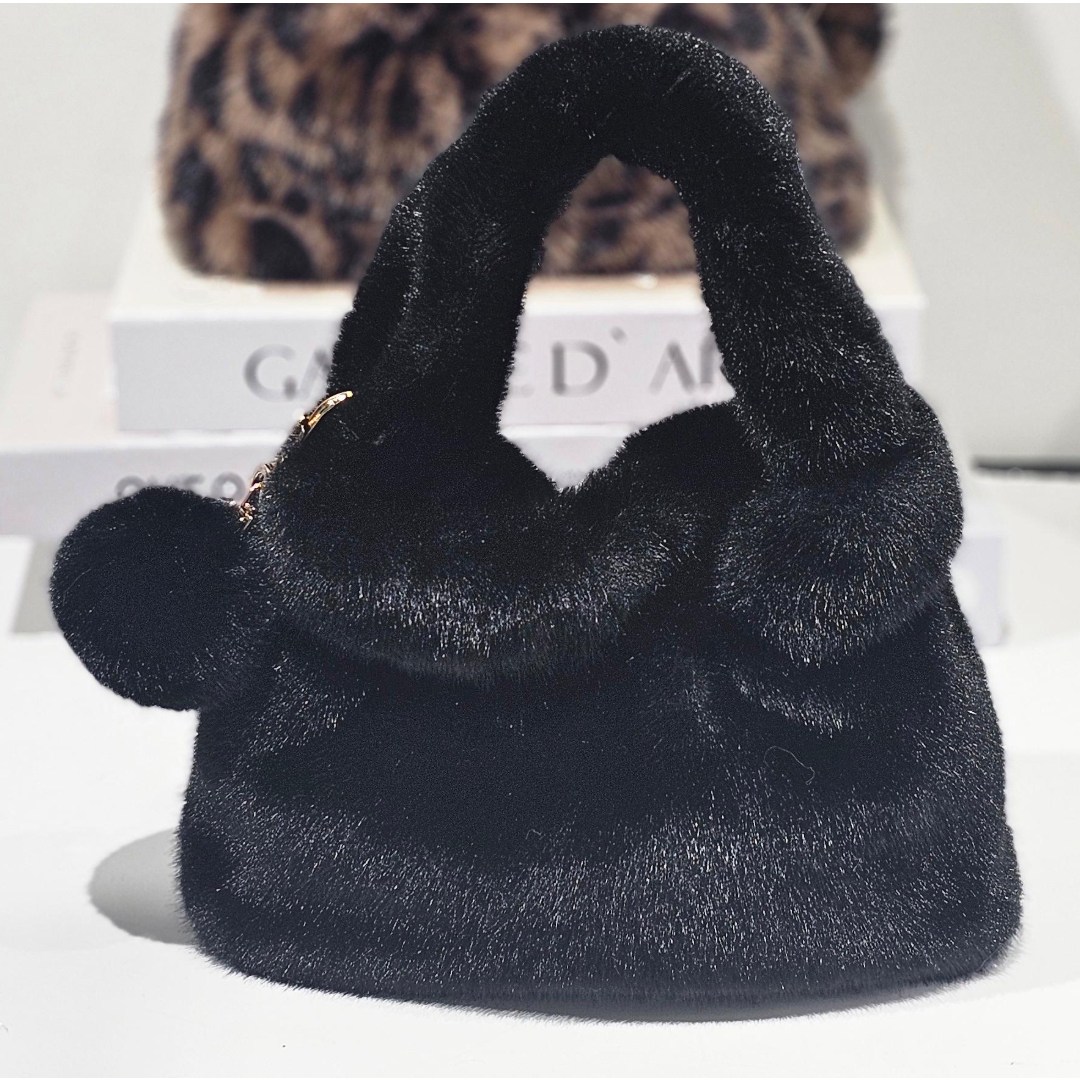 로그제이 포근밍크J 인조밍크백 리얼 밍크보다 부드러운 페이크퍼 핸드백 숄더백 28,000원