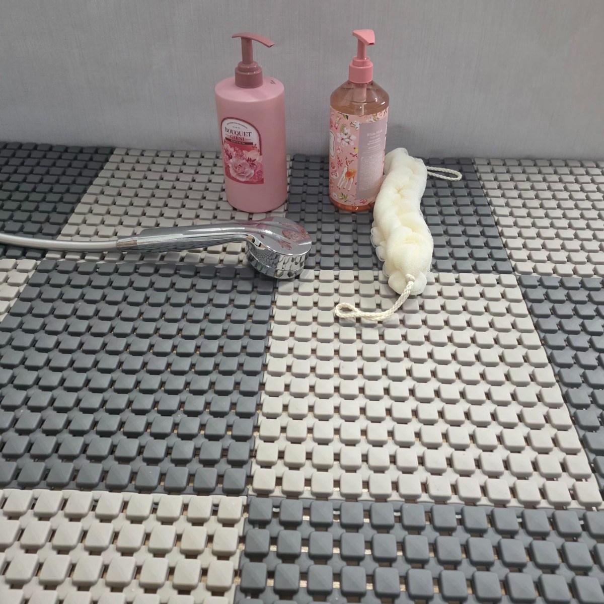 더블유에스랩 논슬립 발매트 국내생산 욕실 화장실 베란다 미끄럼방지 말랑한 쿠션 발이편한 조립형매트 30*30cm, 베이지, 20개 53,320원