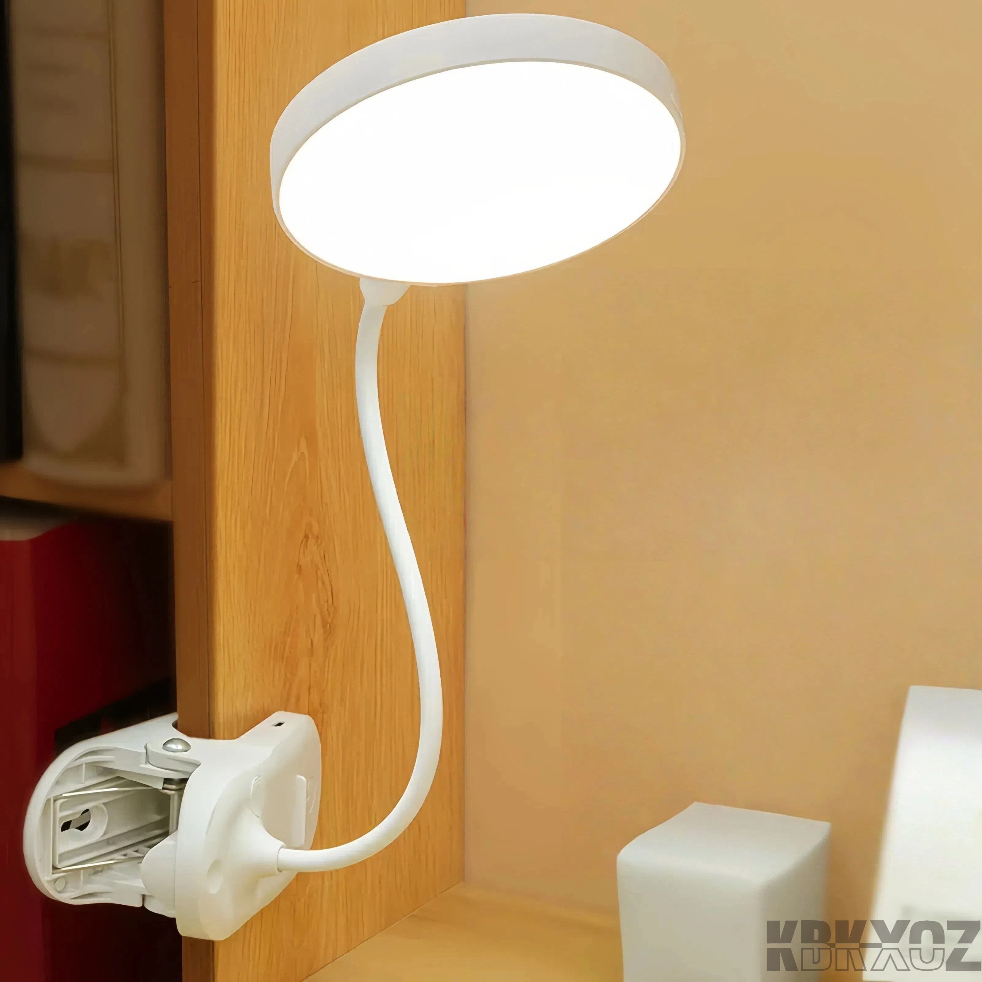 KBKXOZ LED 책상 램프 / 클립형 무선 LED 스탠드 / 학생용 미니 조명 / 캠핑용 휴대용 램프 8,820원