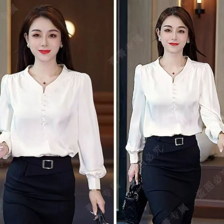 단추 포인트 블라우스 여성 오피스룩 데일리룩 폴리 하객룩 출근룩 실크 차이나넥 26,600원