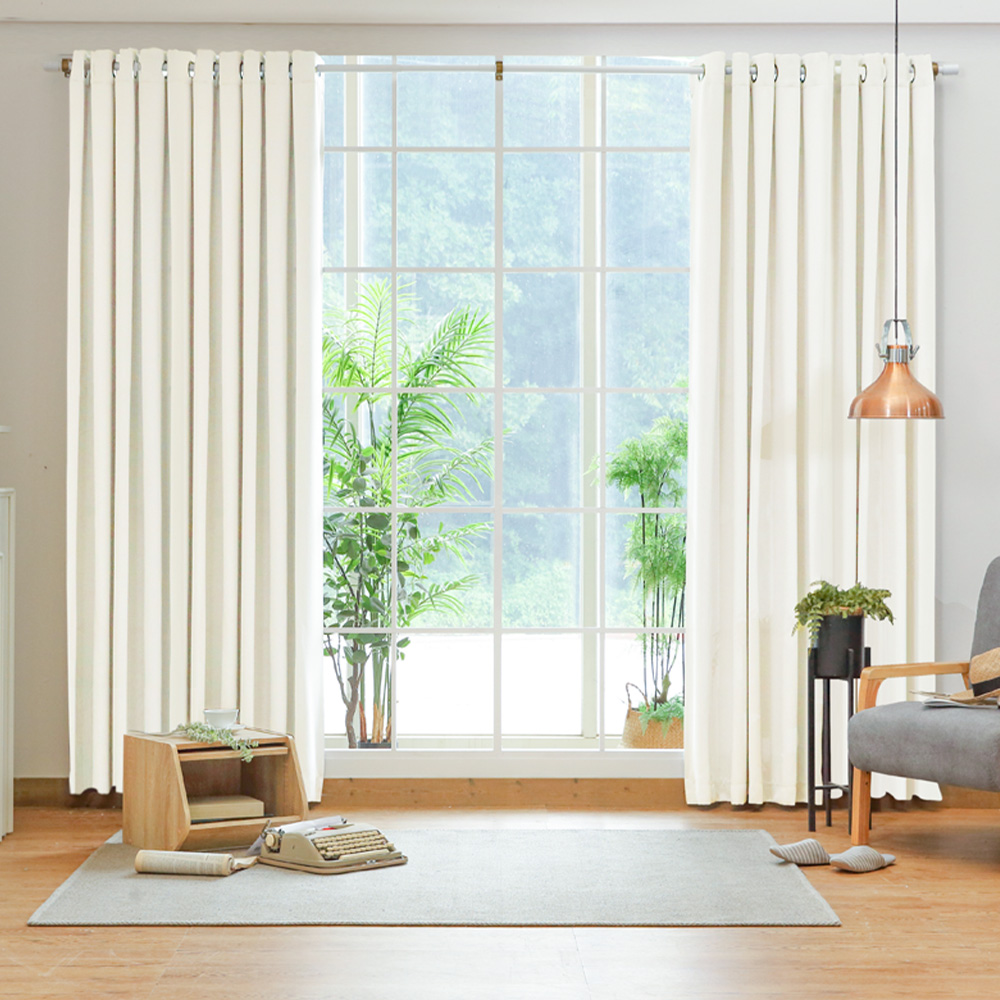 더자리 아일렛형 암막커튼 2p + 커튼봉 + 커튼끈 2p + 후사고리 2p 세트 74,900원