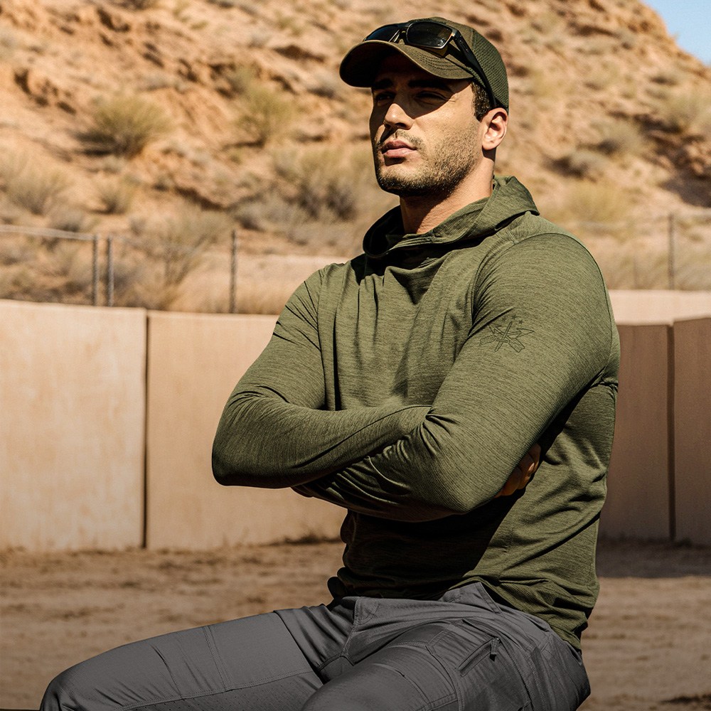 씨큐알 CQR 자외선차단 쿨링 경량 퀵드라이 긴팔 풀커버 후드 티셔츠 31,800원