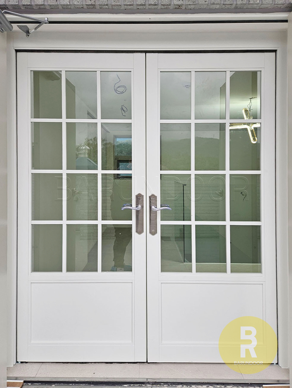 77번 정대칭양개스윙중문 간살형+고시형 유백화이트 투명강화유리 // 현관중문,시공비포함,소음차단,반려견안전,맞춤제작,아파트빌라중문 1,050,000원