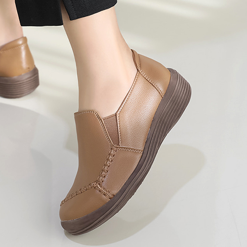 제이슈 가죽 데일리잇템 스티치 슬립온 42,100원