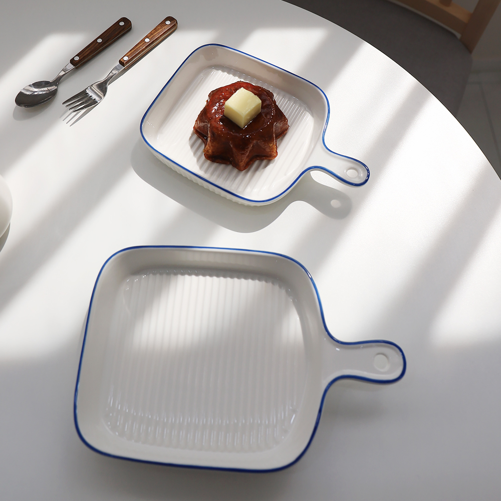 블룸엣홈 코발트 사각 손잡이 접시 그릴팬 소 + 대 1세트 15,900원