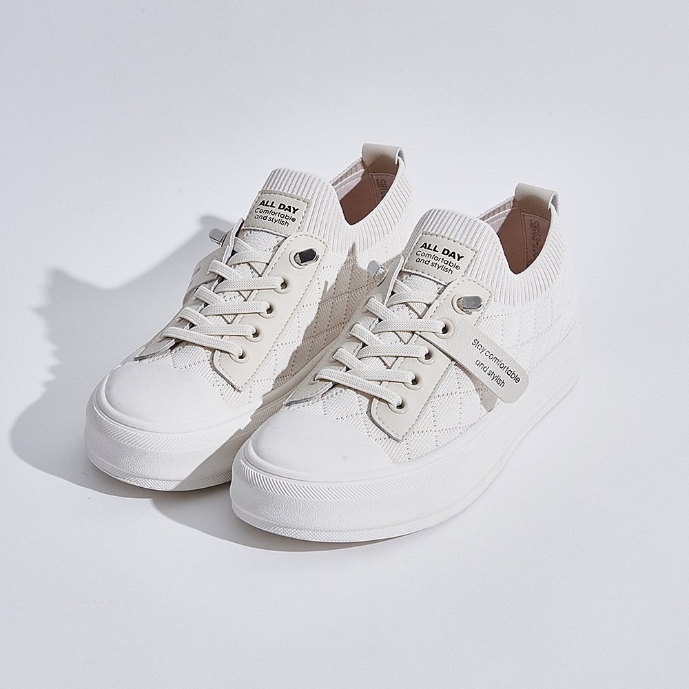 슈리오 여성 소프트스텝 니트 워킹 스니커즈 5cm 44,000원