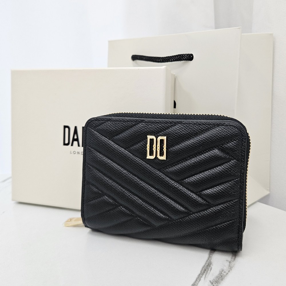 [정품] 닥스 로고 여성 지퍼 퀼팅 반지갑 THE HENEM 더스트백증정 (선물포장) 149,500원