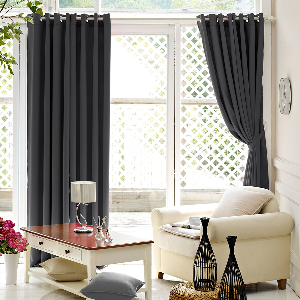 더자리 아일렛형 솔리드 암막 커튼 2p + 끈 2p 세트 27,300원