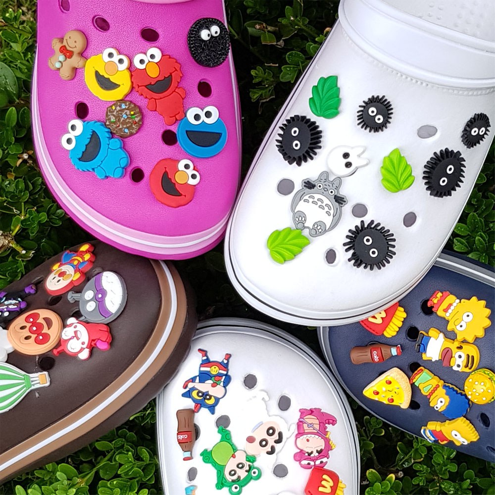 귀여운 캐릭터 동물 공룡 캠핑 음식 간식 파츠 슬리퍼 악세사리 실내화 장식 꾸미기 세트상품 중 택 1<신발미포함> 9,900원