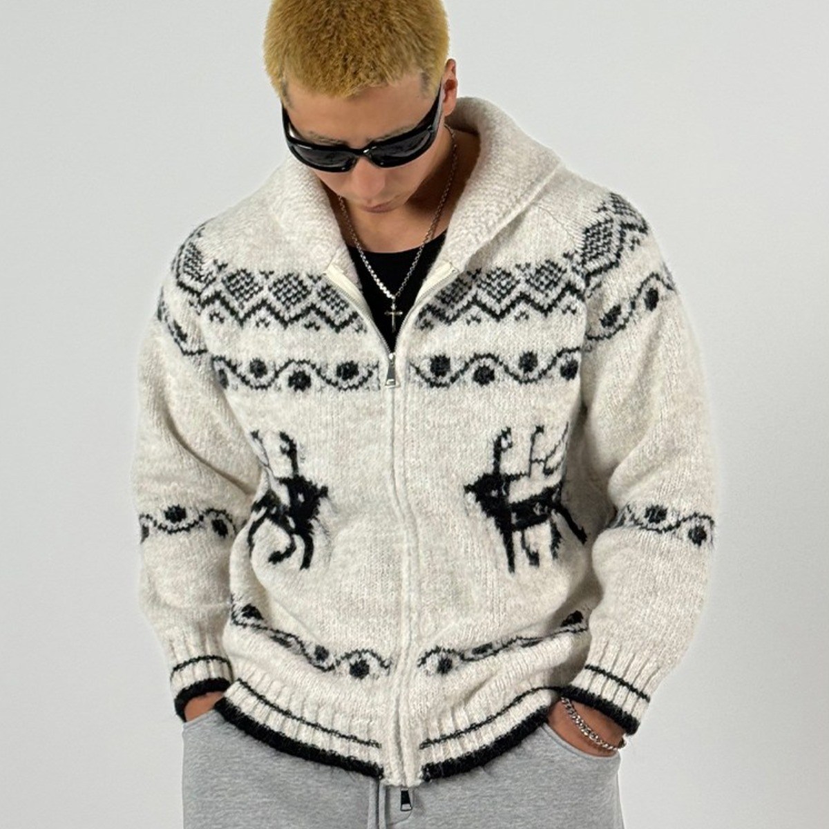 코위찬 디어 노르딕 니트 투웨이 집업 남녀공용 겨울 가디건 따뜻한 오버핏 빅사이즈 도프룸 47,200원