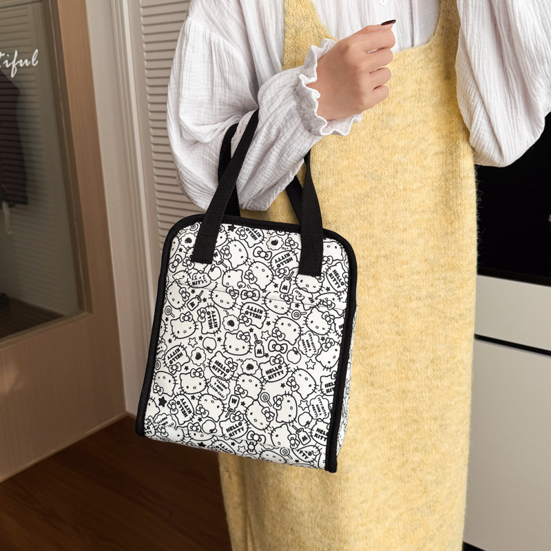 산리오 헬로 키티 직장인 학생 데일리 보온 보냉 도시락 가방 런치백, 1개, 블랙 14,900원