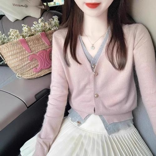 여성 벗꽃룩 여리핏 이중 레이어드 배색 일체형 브이넥 핑크 숏 크롭 니트가디건 28,900원