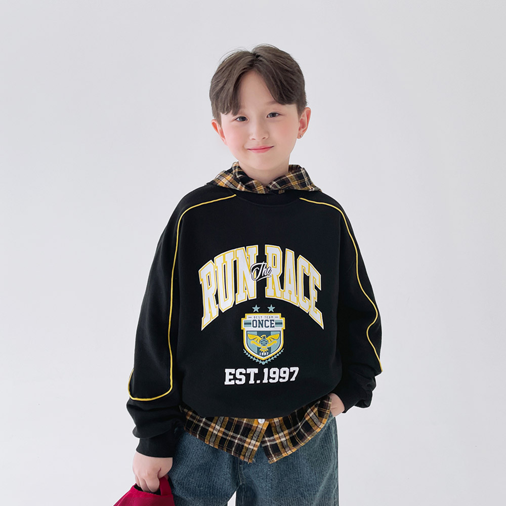 베리클로젯 주니어 런 레이스 맨투맨 22,500원