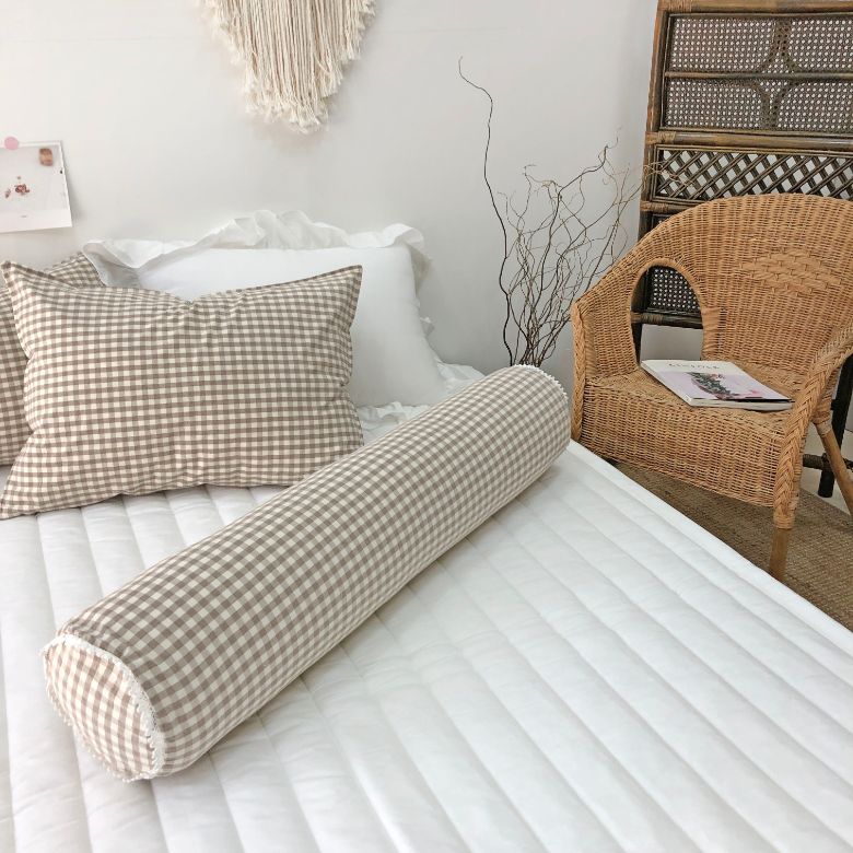 누블 깅엄 체크 광목 바디필로우 19,300원