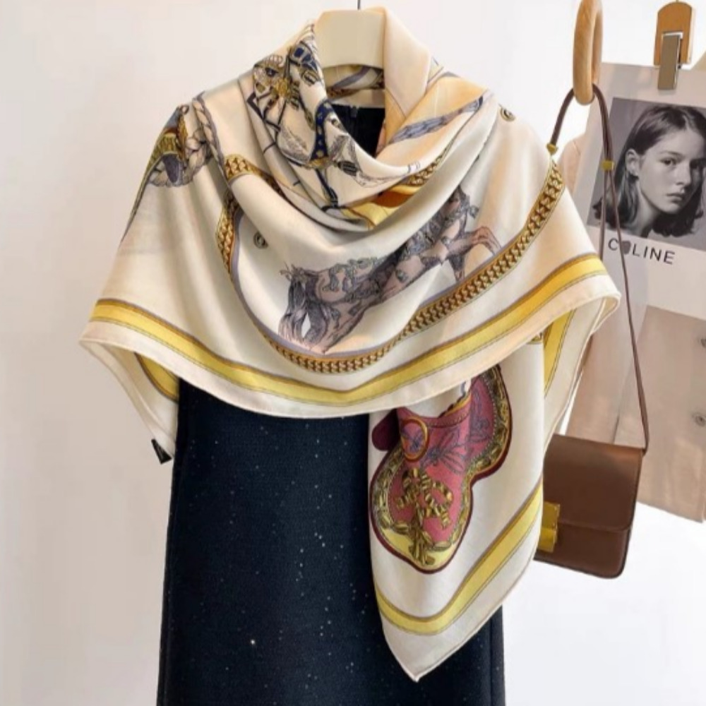 루비앤 천연실크 100% 력셔리 스카프 봄 가을 클래식 말문양 명품 스카프 27,000원