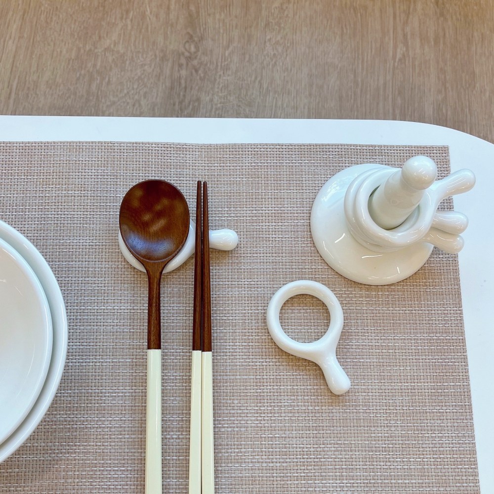 A의취향 화이트링 수저받침 5P+거치대 세트, 1세트 15,900원