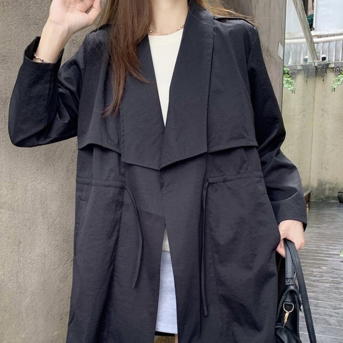 여성 하프자켓 / 허리스트링 날개디테일 견장 데일리 아우터 (핑크/블랙/베이지) 35,800원